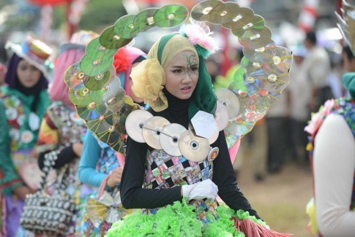 10 Cara Memanfaatkan Baju Bekas yang Unik dan Bermanfaat