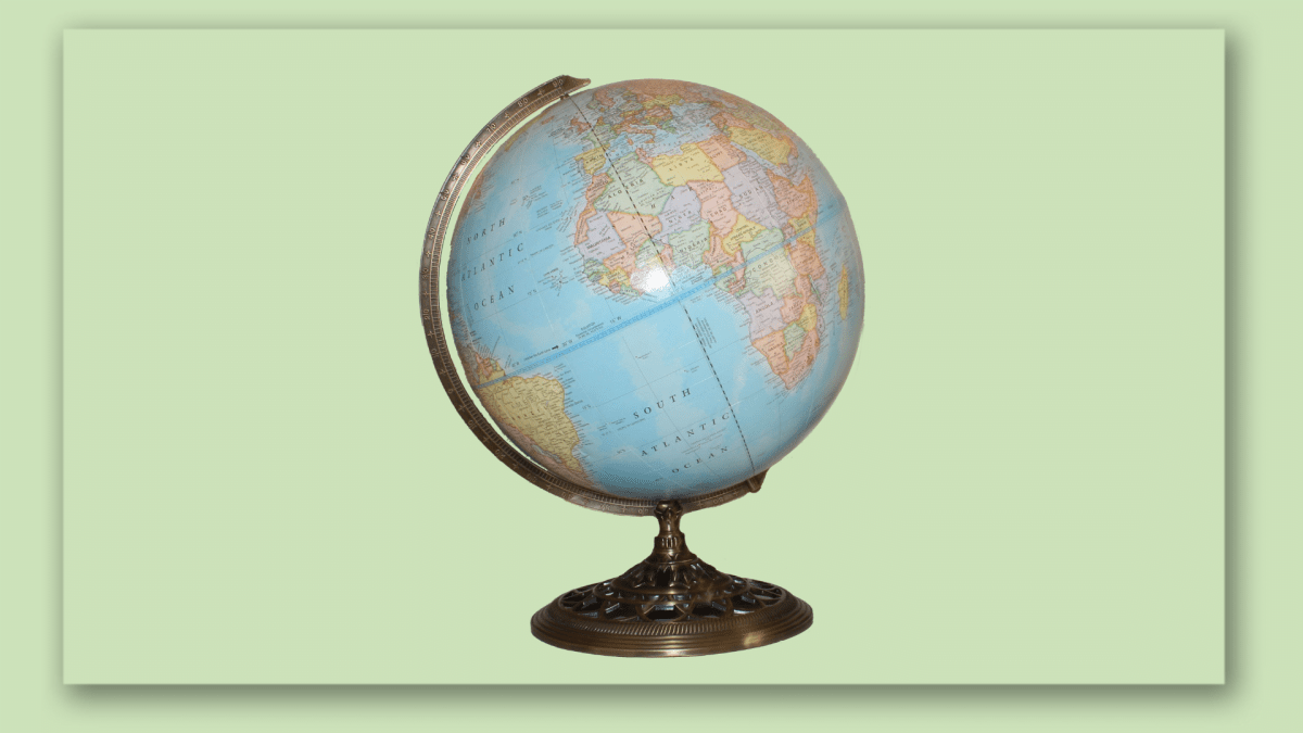 Apa yang dimaksud garis bujur