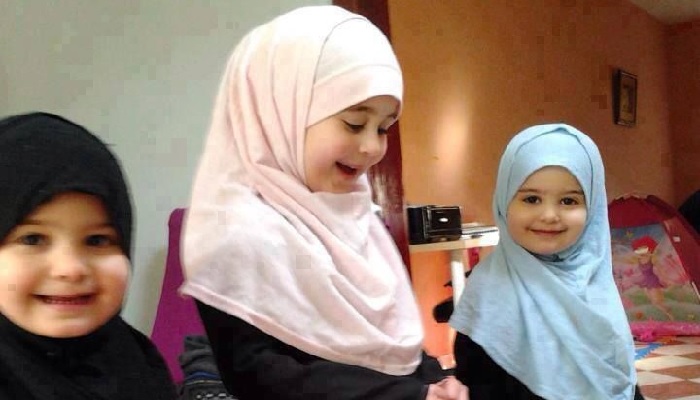 Rekomendasi 18 Model Gamis Anak - Islampos