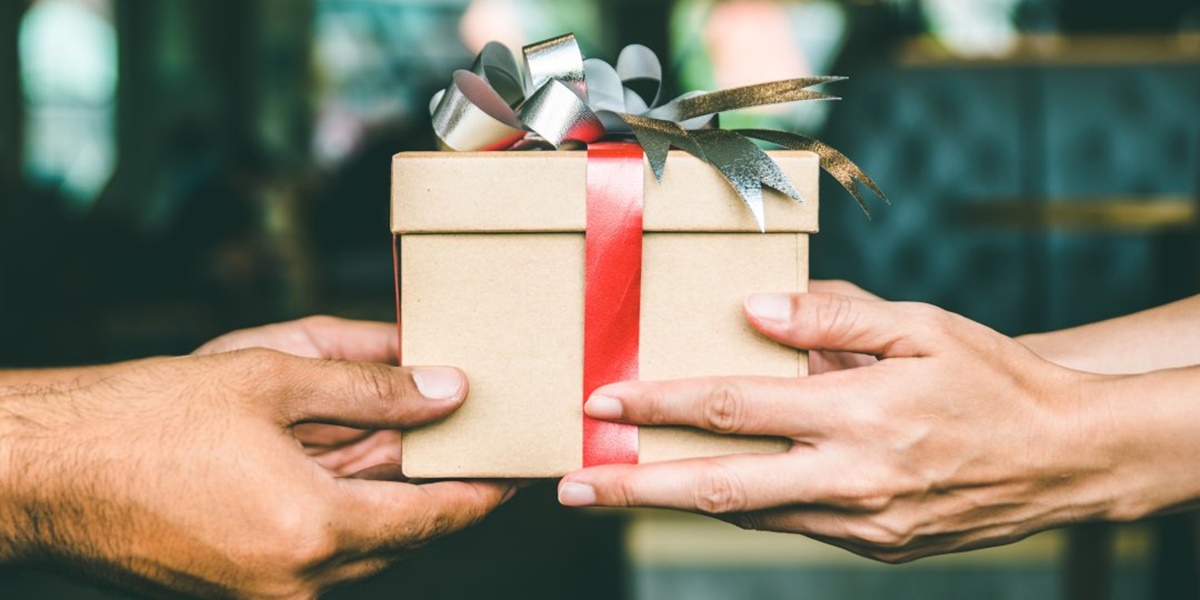 Cadangan Jenis Hadiah Untuk Buat Yang Tersayang Happy - Santai Sini