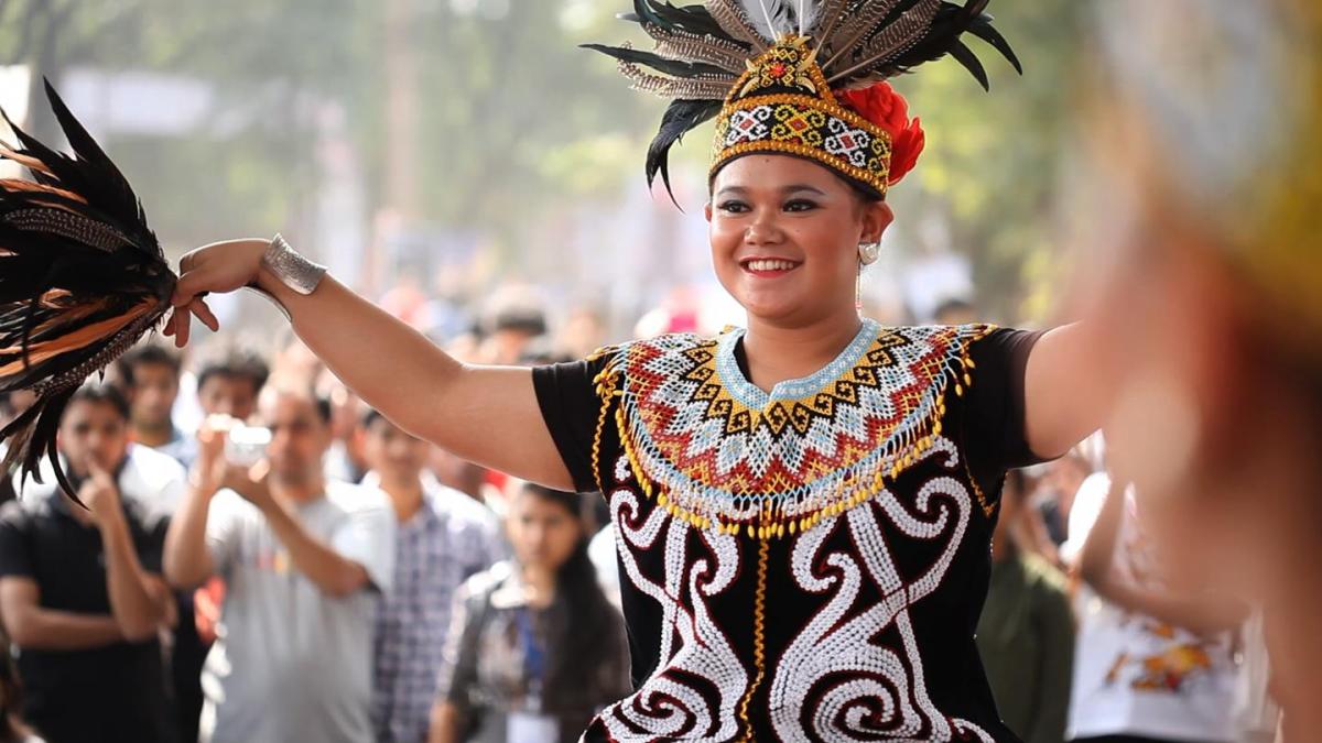 10 Tari Tradisional Indonesia yang Paling Populer | GoDaily