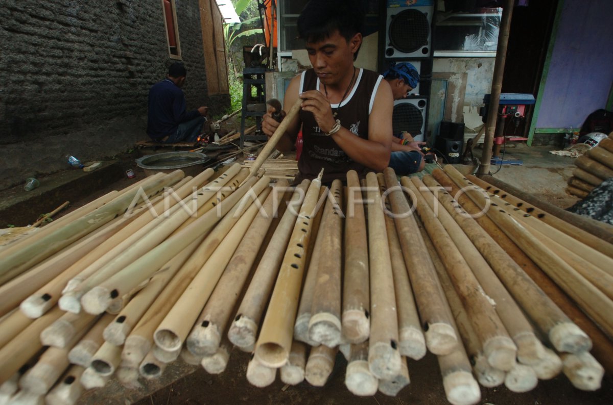 11 Contoh Alat Musik Melodis Beserta Gambar dan Penjelasannya